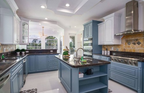 Palm City House | Secluded 5000 SF Mansion Waterfront|Game Room|Pool