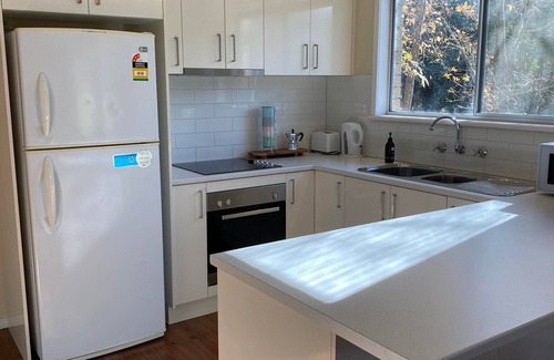 Eurobin Cottage | Secluded accommodation in close proximity to the picturesque township of Bright.
