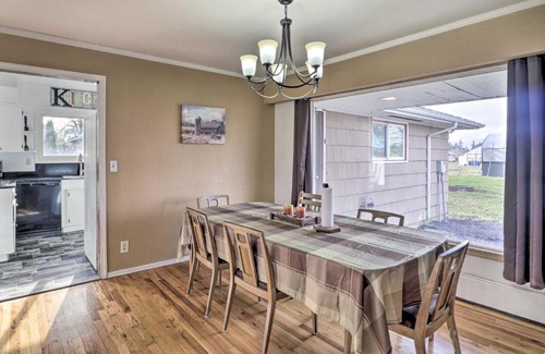 Albany House | Secluded Albany Escape, Pet Friendly with Fee