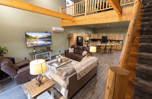 Factoryville House | Secluded and spacious Barndominium close to 2 Ski Resorts and many attractions!