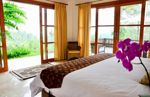 Kerta House | Secluded Bali Oasis | POOL | Breakfast | King Bed