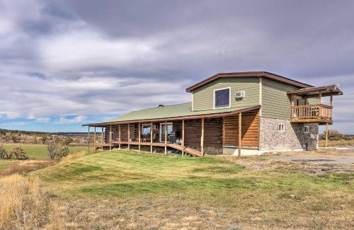 Belle Fourche House | Secluded Belle Fourche Cabin Group Friendly!