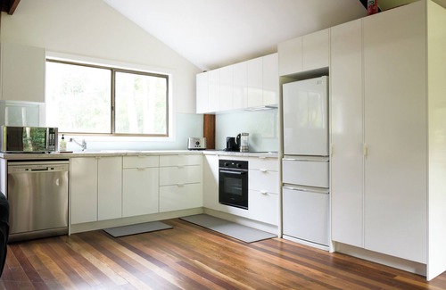 Upper Coopers Creek Cottage | Secluded Creekside Cabin for 2 - A PRIVATE Nature Escape in the Byron Hinterland
