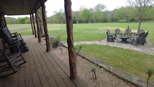 Weatherford House | Secluded Cabin in Weatherford!