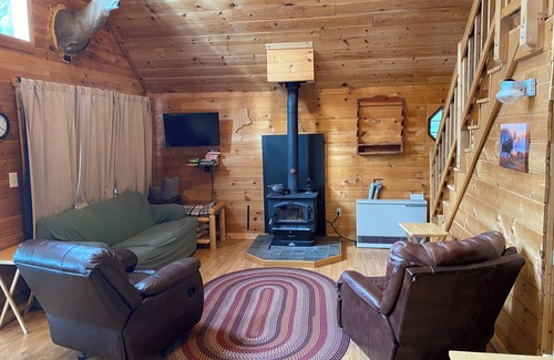 Rockwood Cabin | Secluded Cabin With Trail And Water Access