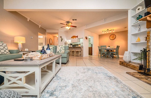 Aransas Pass House | Secluded coastal retreat
