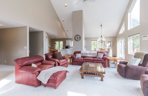 Ridgway House | Secluded Creekside Mountain Home-Views- Private Deck-AC STR2024-009