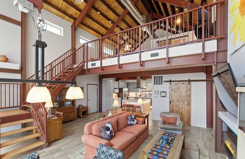 Tucson House | Secluded Desert Mountainside A-Frame with Stunning Views