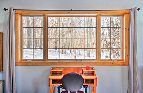 Ellsworth Apartment | Secluded Ellsworth Apartment - Hiking Nearby!