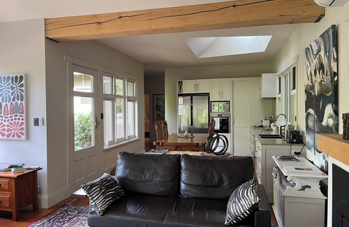 Bowral Cottage | Secluded guesthouse in beautiful garden