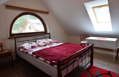 Orlinki House | Secluded holiday home in Swibno with grill