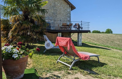 Montignac-le-Coq Cottage | Secluded house with private pool and spa, Charente