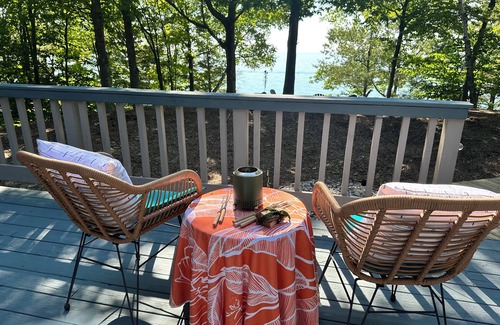 Northern Lower Peninsula House | Secluded house with expansive views and private beach on Lake Michigan!