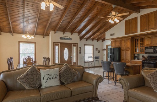 Lake Whitney House | Secluded Lakehouse w/Private Cove Access | Foosball & Basketball Court | Family Retreat