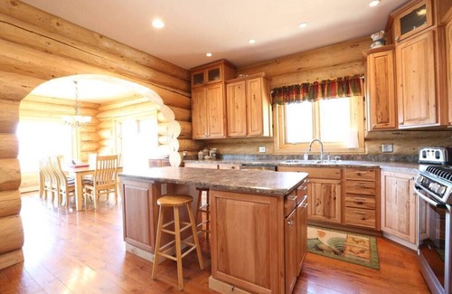 Granby House | Secluded Log Home with Mountain View