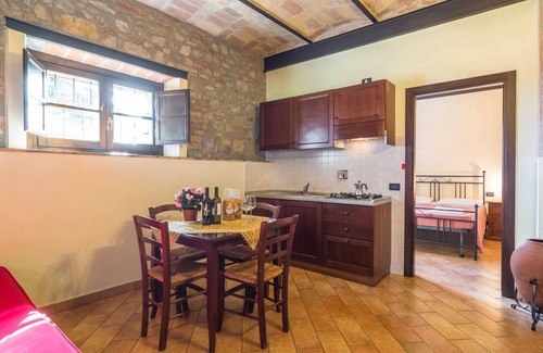 Ramazzano House | Secluded Mansion in Perugia with Hot Tub