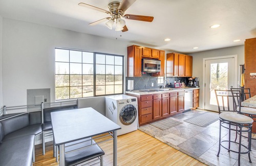 Marana House | Secluded Marana Home w/Viewing Decks + Privacy!