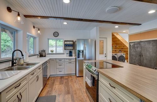 Marathon Cabin | Secluded Marathon Hideaway w/Fire Pit + Views!