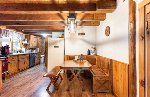 Town of Colchester Cabin | Secluded Mountain top