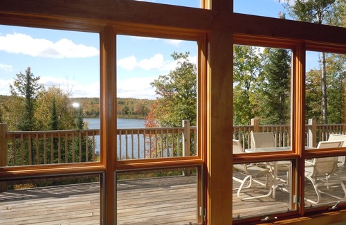 Pickerel House | Secluded Northwoods Lake House Retreat Near Nicolet National Forest