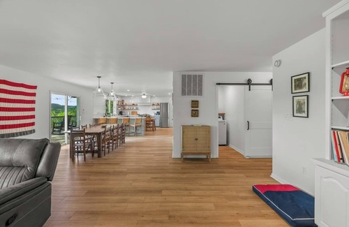 Fairfield Bay House | Secluded Peninsula w/Lake Access and Waterfalls