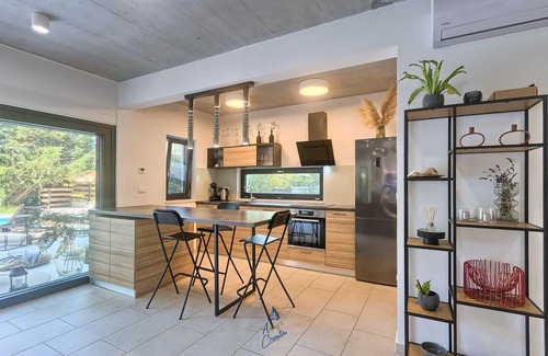 Pomer Villa | Secluded pine forest villa by the sea for up to 10 guests
