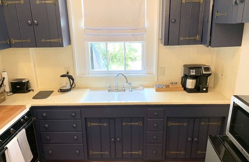 Faubourg Marigny Bed & Breakfast | Secluded private cottage w/courtyard where French Qrtr meets Frenchmen St.