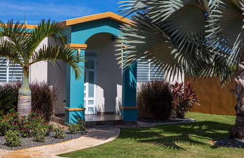 Arenales Bajos House | Secluded Private Villa & Pool in Isabela, 8 km-Beach