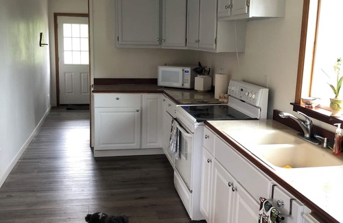 Banks House | Secluded Quiet Country Getaway- The Bunkhouse- Spectacular views and sunsets.