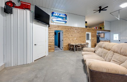 Rowley House | Secluded Rowley Getaway Near Wapsipinicon River