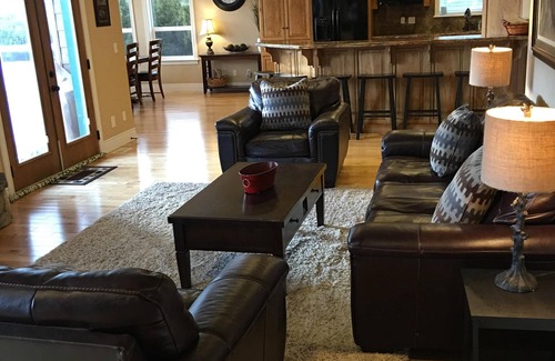Lava Hot Springs House | Secluded Vacation Lodge for FAMILIES. Sleeps 22! Just MINUTES from Lava & Golf