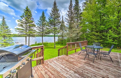 Watersmeet House | Secluded Woodsy Watersmeet Cabin with Fire Pit!