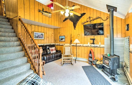 Watersmeet House | Secluded Woodsy Watersmeet Cabin with Fire Pit!