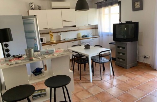 Aleria Apartment | Secret escape overlooking Diana Pond