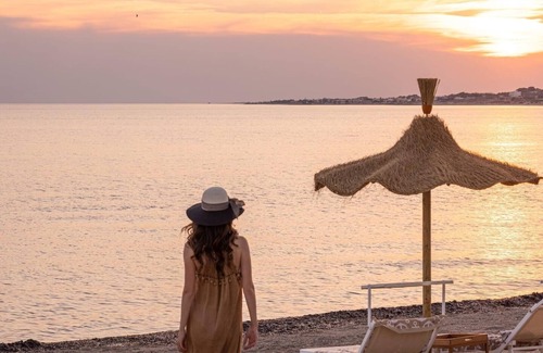 Torre Ovo Apartment | Secret Garden Sea View Luxury Apartment