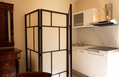 Ottiglio Apartment | "Secret Garden with a View" at Ai Leoni Ruggenti!