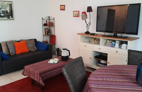 Albert Apartment | secure and quiet, close to all shops, museum, cinema, theater, shops