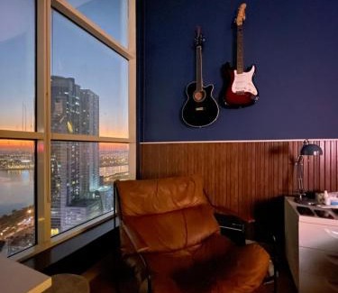 Al Khan Apartment | See view