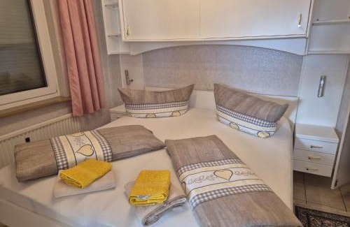 Bodensdorf Apartment | Seeappartement LUNA am Ossiachersee mit privatem Seezugang, Hallenbad, Skiarena Gerlitzen