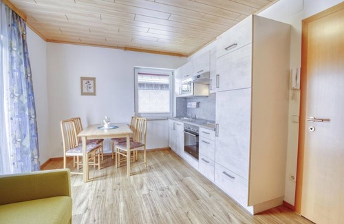Drobollach am Faakersee Bed & Breakfast | Seeblickstrasse - Fewo Nr.2 - Ferienwohnungen Petschnig