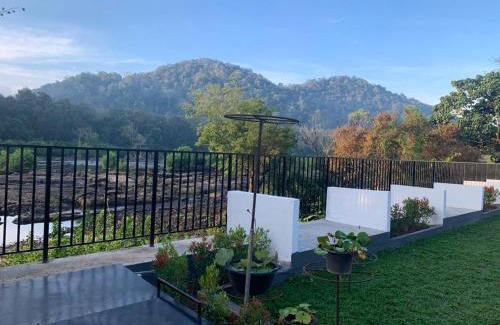 Athirapally Resort | Seeheim Resorts