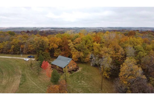 Guthrie County Cabin | Seeley Creek Cabin Getaway and Hunting Lodge