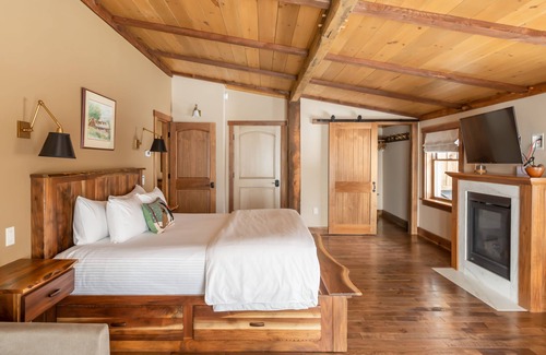 Peru Cabin | Seesaw's Lodge