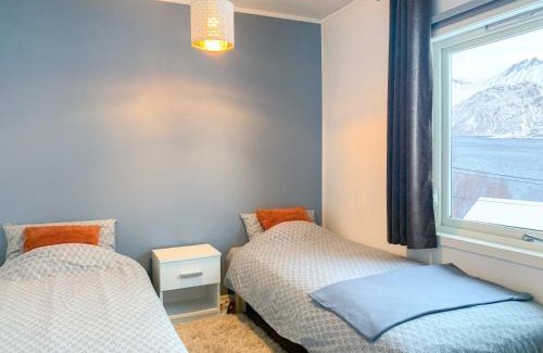 Botnhamn Cabin | Segla Guesthouse - with view of Fjord