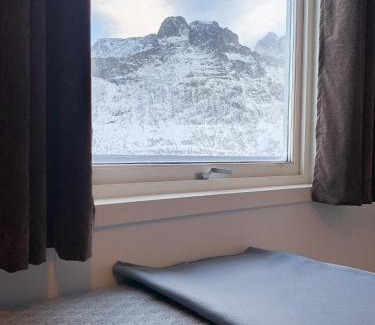 Botnhamn Cabin | Segla Guesthouse - with view of Fjord