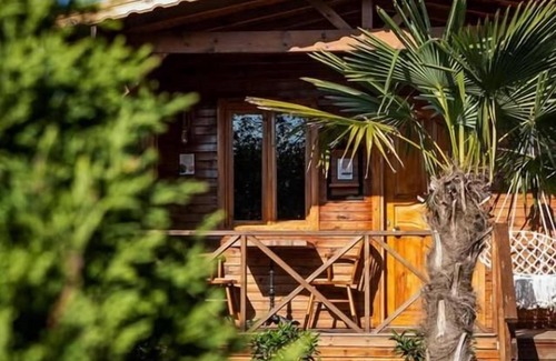 Arnavutkoy District Ski Chalet | Selale Park Bungalov Catalca