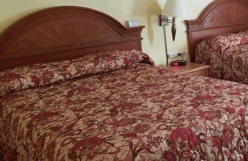 Manitouwadge Hotel | Select Inn