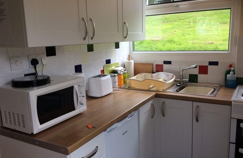 Kilkhampton Ski Chalet | Self Catered chalet, Family & Pet friendly.Woodlands