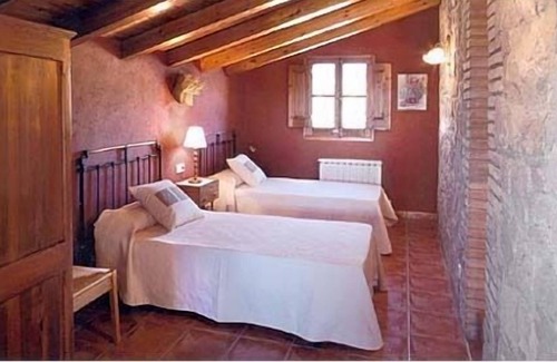Montclar Cottage | Self catering Cal Rale for 10 people