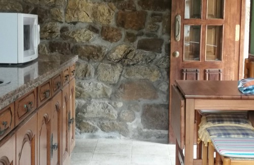 Santovena Cottage | Self catering cottage La Viesca for 6 people